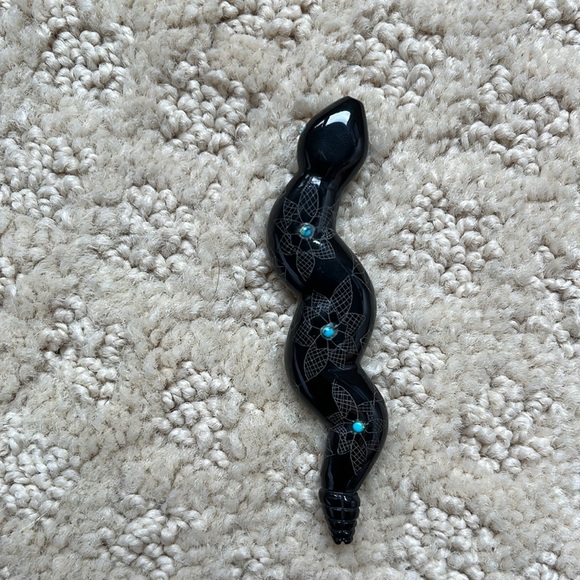 Handcrafted stone - Picture 4 of 4